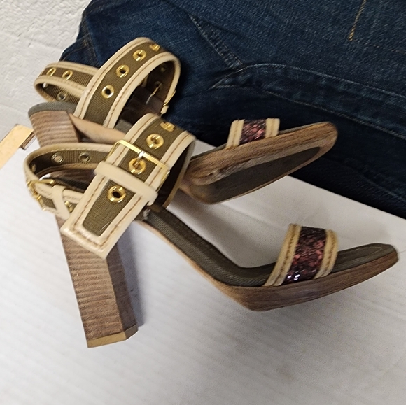 Miu Miu Green Canvas Ankle Strap Sandals Olive size 39 - Picture 1 of 16